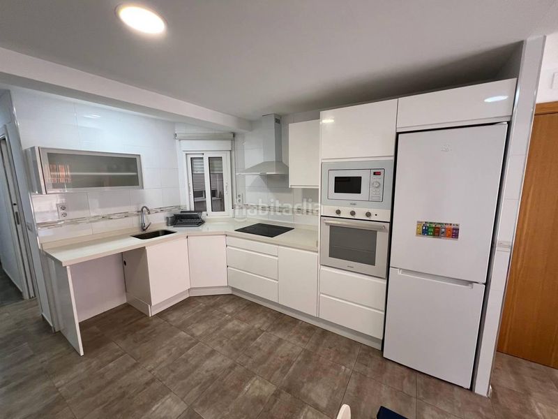 Foto 72965a29-2129-4a06-b9b9-6edab1d33b06. Pis a Corea Gandia