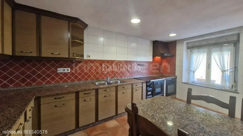 Foto 1677dd98-3a3b-408c-a875-218cf0e610b2. Casa amb calefacció aparcament a Parroquias Norte Siero
