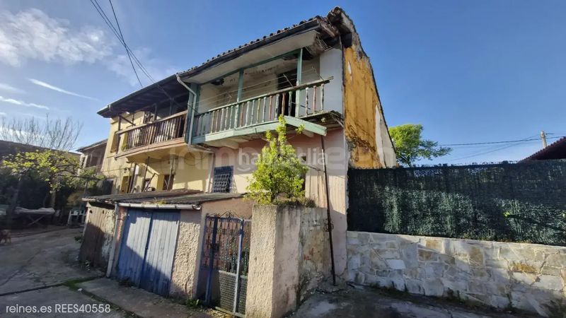 Foto 8229d2ca-6c8f-47e6-bf8a-cd28876ec841. Casa venta de casa rees40558 en la pola Siero Siero