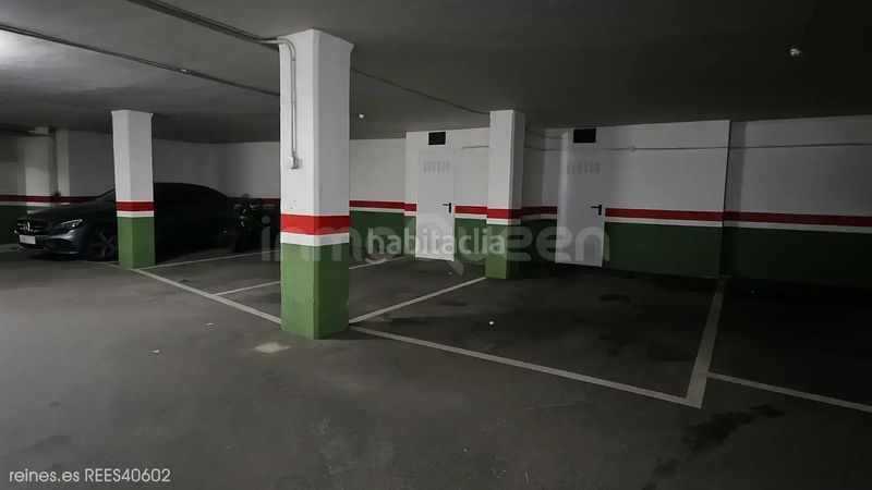 Foto fd200e12-bebf-4093-98a1-01e8f057bd70. Aparcament cotxe a La Felguera Langreo