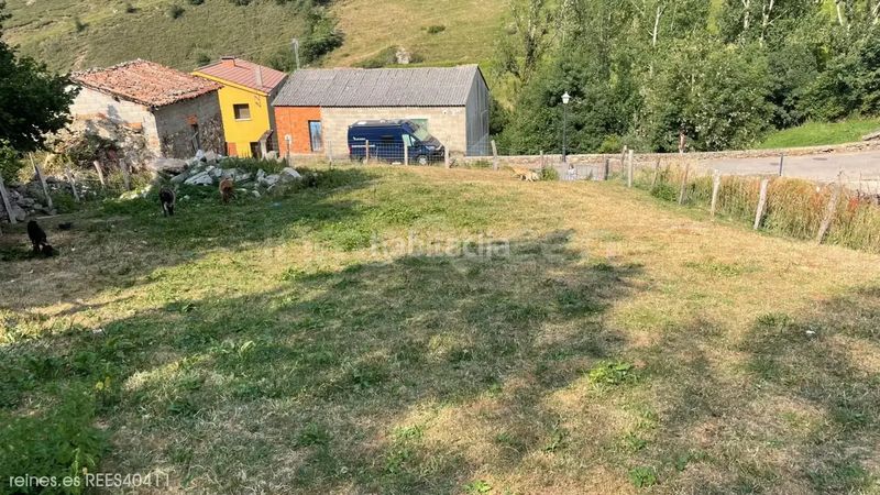 Foto 486964f8-363b-49ce-9200-ce6eb96d4e53. Terreny residencial a Somiedo