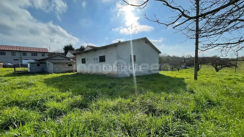 Foto c3d72ef8-a085-4ca2-9897-9306a7a57986. Casa amb aparcament a Nava