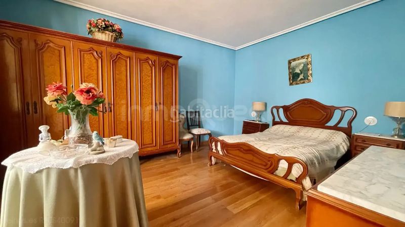 Foto ce66efe5-c334-41ec-8f02-2bd84d45df88. Casa amb aparcament a Nava