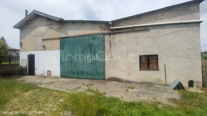 Foto 2af17267-eb4f-4efd-ade3-35c4fba42328. Casa amb calefacció a Nava