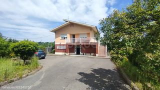 Casa  N/a. Venta de casa en nava  rees40755
