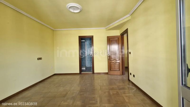 Foto fa53b26b-14de-484c-b91d-8b6ad5fbd1e8. Piso venta de piso rees40838 en la pola Siero Siero