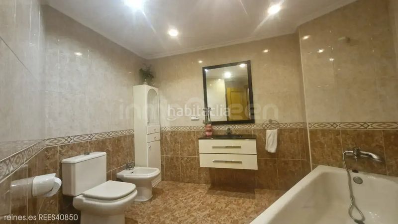 Foto 12697653-cc20-41da-8c42-27f7b2b9c966. Pis amb calefacció a la pola Siero Siero