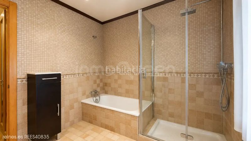 Foto 47bc3908-209d-4f94-812e-c78f45a3be8d. Casa aparellada amb calefacció a El Berrón-La Carrera Siero