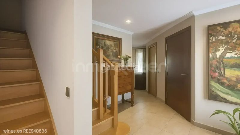 Foto 9ba77410-5355-4bb8-8e4b-32e243da766d. Casa aparellada amb calefacció a El Berrón-La Carrera Siero