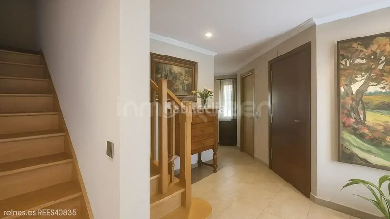 Foto d2d03302-8937-452e-b5c7-55e7ffb6241f. Casa aparellada amb calefacció a El Berrón-La Carrera Siero
