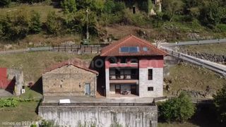 Chalet  N/a. Venta de casa individual en onís  rees40882
