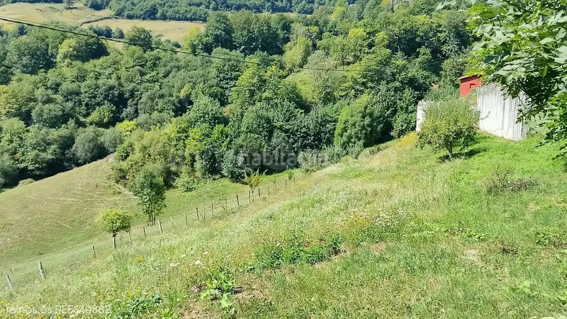 Foto 4f17b883-3b11-4ee9-bee5-fc62500916b9. Chalet avec chauffage dans Onís