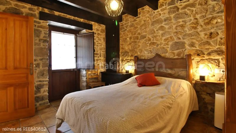 Foto a5ac38ca-898f-4d40-9a3f-eb57de236cb2. Chalet avec chauffage dans Onís