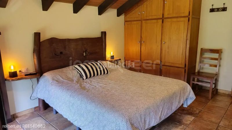 Foto a9f2cf74-05dc-4f3d-a9b0-2d750573650e. Chalet avec chauffage dans Onís