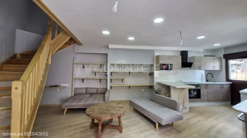 Foto 716d42db-6028-43b3-b8c8-abfc621aa240. Maison jumelée dans la pola Siero Siero