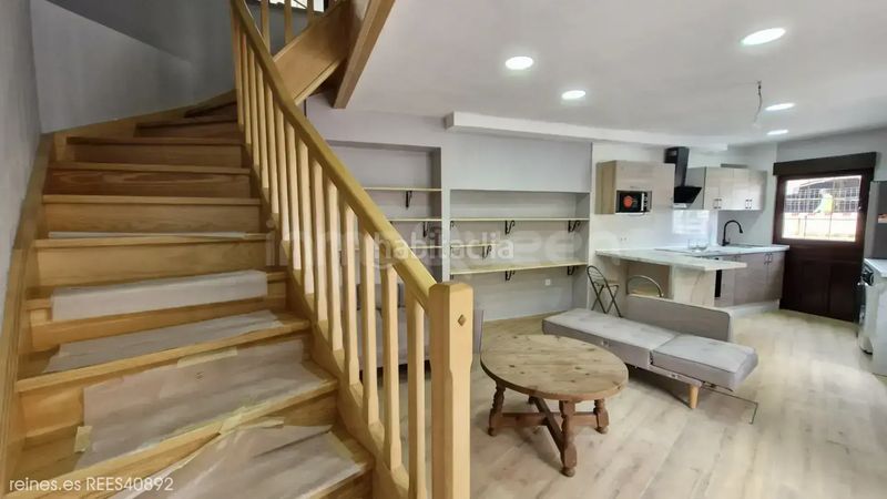 Foto b0002e5d-360c-40b3-a6d0-1786f72b6d28. Maison jumelée dans la pola Siero Siero