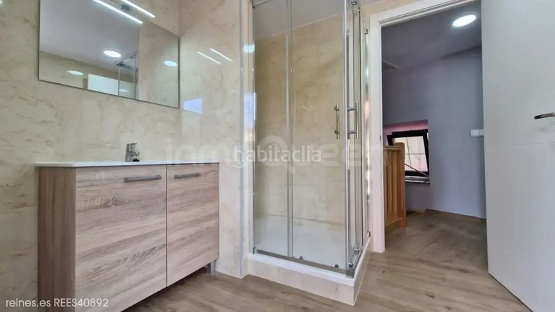Foto b6037b14-0865-4d81-91a5-f7a48854f270. Maison jumelée dans la pola Siero Siero