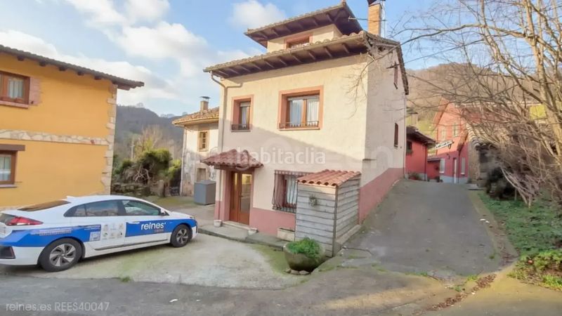 Foto acd894f3-3e3d-4e0f-b4cb-8ca97a18d52e. Casa amb calefacció aparcament a Cabrales
