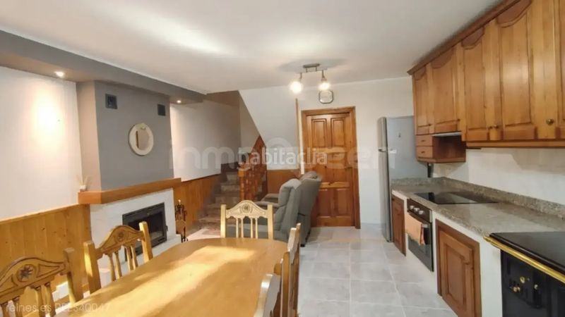 Foto c057aa03-0810-42dc-a1f2-dedb13c34717. Casa amb calefacció aparcament a Cabrales