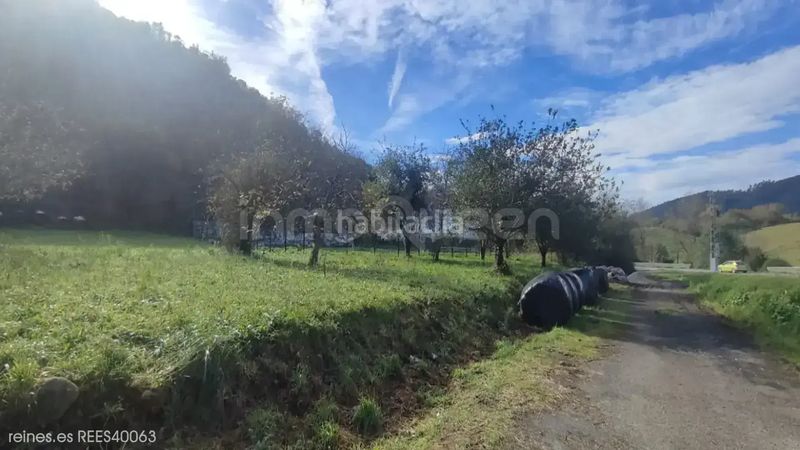 Foto 3a2b1ca8-80ea-4952-8306-b259772c890f. Terreny residencial a Vibaña-Ardisana-Caldueño Llanes