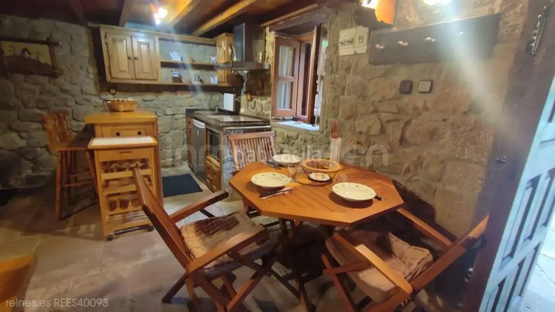 Foto 5cf7ec32-5a4d-441d-90a5-845a91ee4726. Casa venta de casa rees40093 en Herrerías