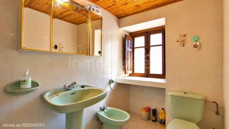 Foto adbfd503-ccdb-448f-86d8-2dd8538d117f. Casa amb calefacció a Peñamellera Alta
