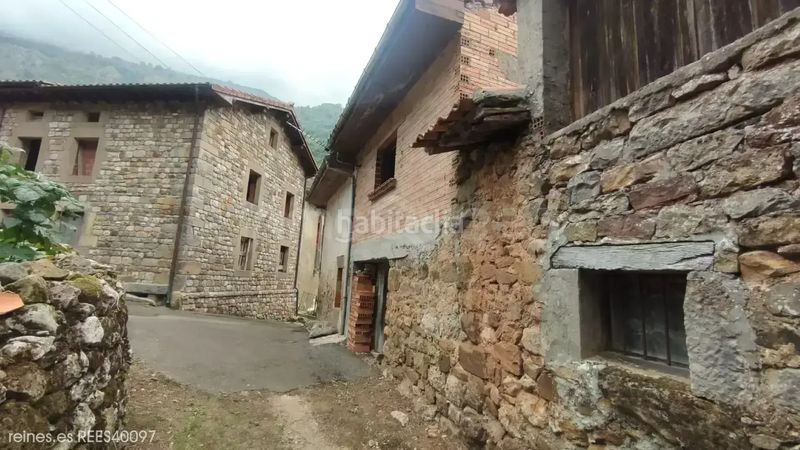 Foto fb40236a-534c-4257-a7ae-8f1558e99e35. Casa amb calefacció a Peñamellera Alta