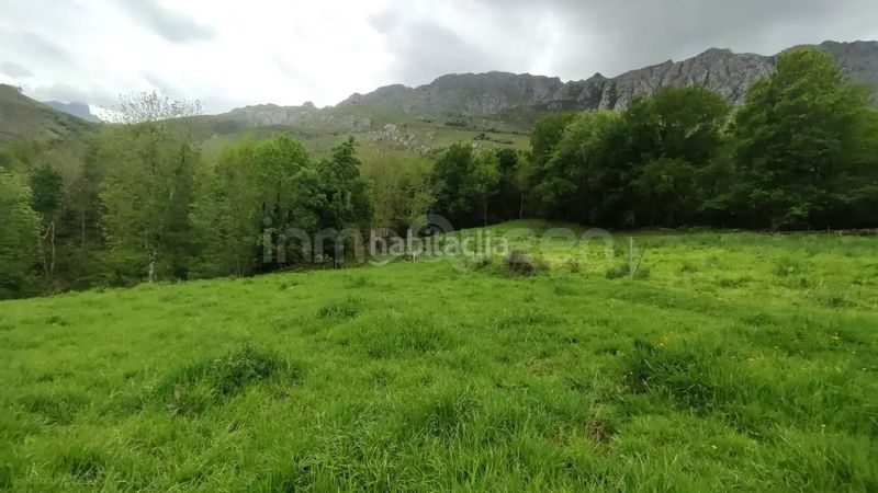 Foto f6d04ceb-b15f-45c1-a515-4a1572d71803. Masia a Cabrales