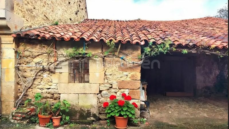 Foto fc0a20d5-7929-4daf-a7f3-7ef1abd01e87. Casa a Peñamellera Baja