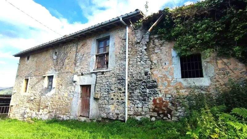 Foto f244e009-1a9f-4bf1-977e-ce02cc1ccaca. Casa amb aparcament a Vidiago-Pendueles-Tresgrandras Llanes