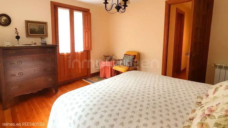 Foto 3cc87a18-9e90-4663-8024-f4f492852022. Casa amb calefacció aparcament a Vibaña-Ardisana-Caldueño Llanes