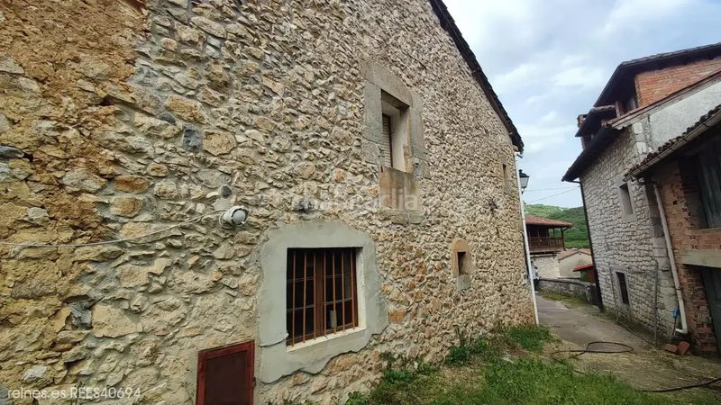 Foto 3e8d2805-ad51-4d39-bff6-992b598c154f. Chalet venta de chalet individual rees40694 en Cabrales