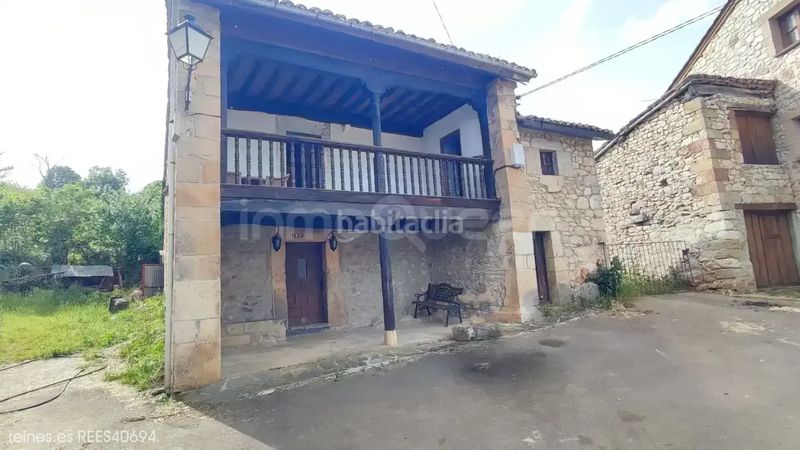 Foto 4f58fb11-1954-4d57-aa6b-e820802aab15. Chalet venta de chalet individual rees40694 en Cabrales