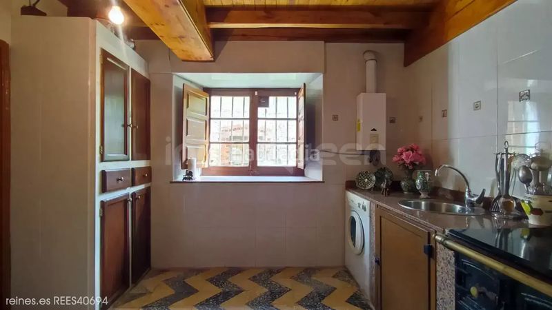 Foto a0b56556-8d38-4200-9067-9fb5492d713f. Chalet venta de chalet individual rees40694 en Cabrales