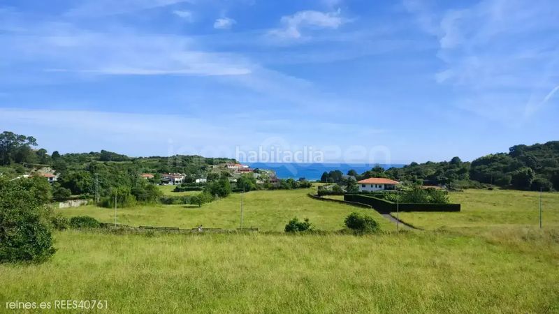 Foto eb919280-d4c6-4556-ada1-4ae0b2c466da. Finca rústica a Llanes pueblo Llanes