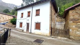 House  N/a. Venta de casa en peñamellera alta  rees40937