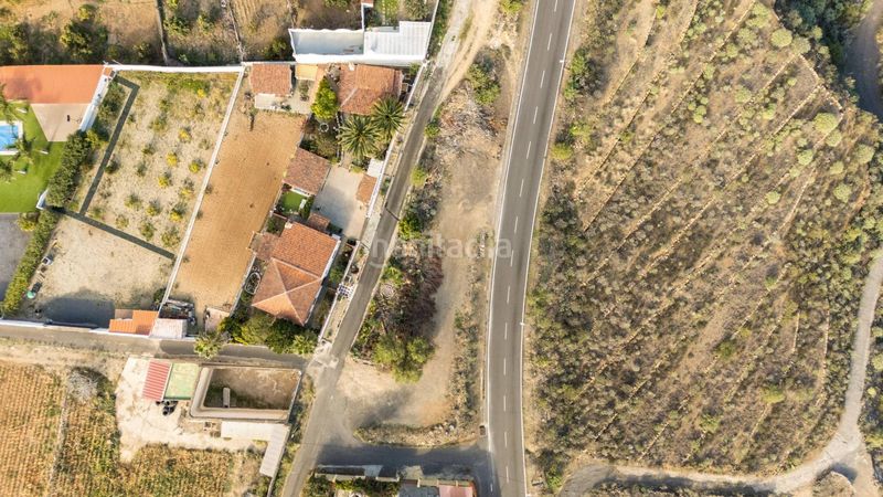 Foto f9bb6ba8-5dae-41a0-80b4-41d63a1c0886. Rural plot in Arafo