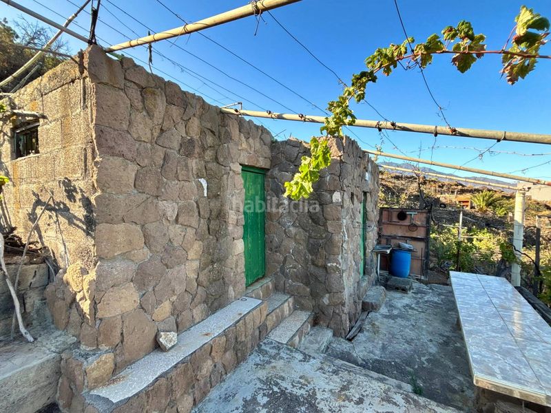 Foto f305ddfb-83ad-41f1-980c-1f0328939847. Finca rústica a la asomada 0 a Centro Güímar