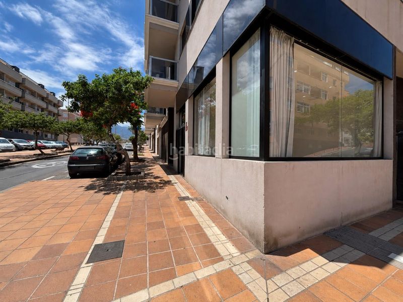 Foto f8d52605-3a44-4dcd-af11-80eaa47be1d4. Affitto locale commerciale in avenida avenida cristóbal colón 24 in Güímar