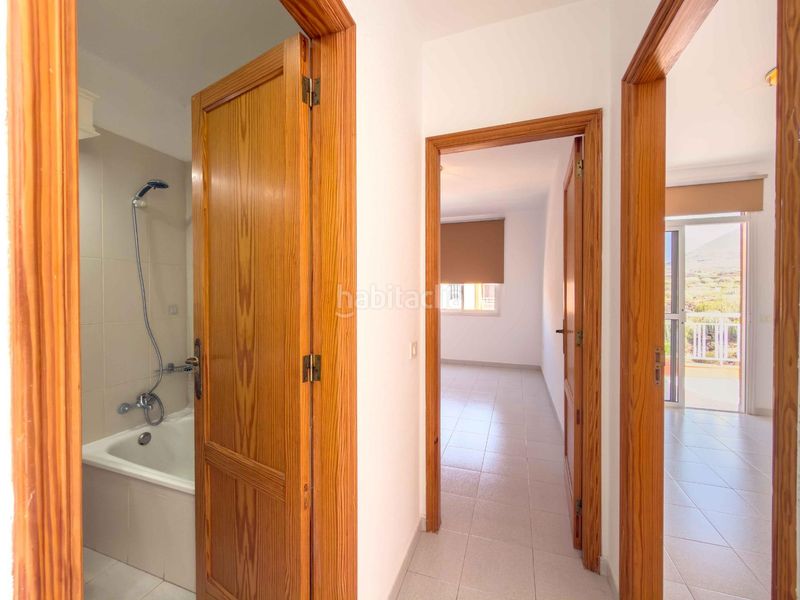 Foto e87057d9-b050-4140-946d-67bb4c58538a. Pis amb aparcament a puertito de Güímar Güímar