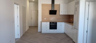 Appartement à Calle teneguia 1. Se vende piso totalmente renovado  listo para estrenar