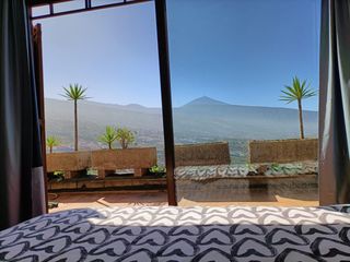 Masia  Calle de los dátiles-pino alto. Finca rústica con casa en venta, con vistas al teide y al mar.