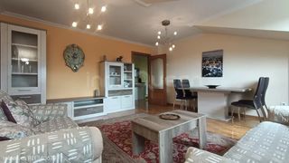 Miete Etagenwohnung  N/a. Alquiler de piso en siero  rees40679