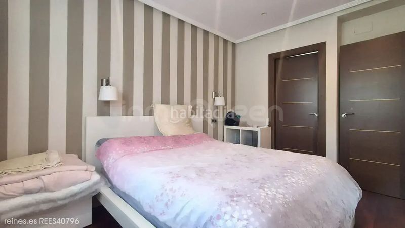 Foto 7bd0e6be-efb4-4c91-9451-c4453d57d10e. Chalet venta de chalet individual rees40796 en Parroquias Norte - Naranco Oviedo