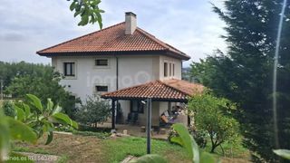 Chalet  N/a. Venta de chalet individual en oviedo  rees40796