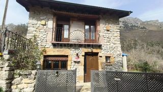 Casa  N/a. Venta de casa en peñamellera alta  rees40417