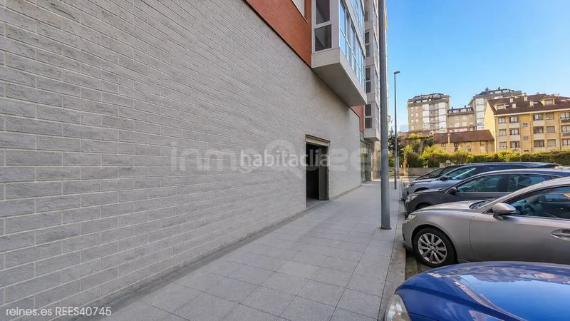 Foto 9834f584-929f-4e82-bd95-54ea5a6b5ab1. Local comercial a Maliaño Camargo