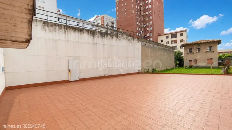Foto fe468c52-f50b-4429-9967-65a7168a66eb. Local comercial a Maliaño Camargo