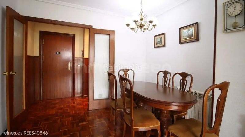Foto 4446987e-6ef6-4225-9b95-adf5c142244a. Flat with heating parking in Los Castros Santander