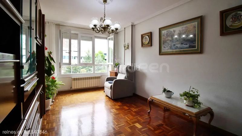 Foto 6b7ac82b-6c6e-41c2-9671-d778c73a6100. Flat with heating parking in Los Castros Santander